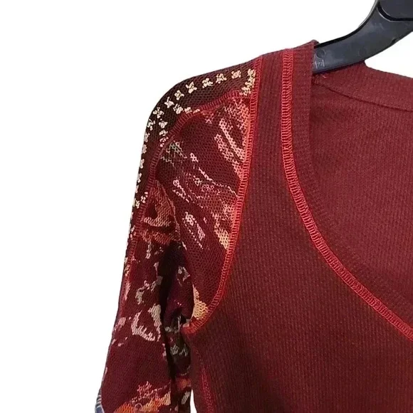 Free People Amara V-Neck Thermal Top in Garnet Grotto Size S Pullover Bl… - Picture 9 of 11